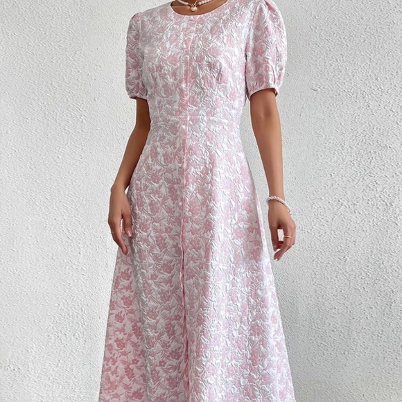 NWOT Women's Floral Dress -  Jacquard Button Puff Sleeve - Picture 1 of 6